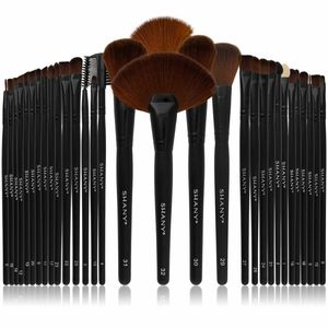 SHANY PROFESSIONAL BRUSH SET WITH FAUX LEATHER POU